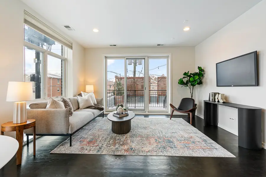 5 N Oakley Boulevard #201, Chicago, IL 60612 - #3