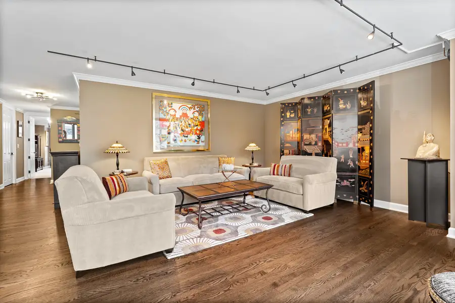 Address Withheld By Seller, Chicago, IL 60610 - #3