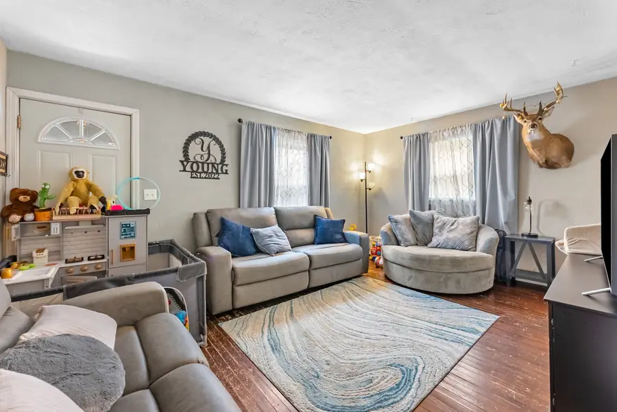 3118 Indian Road, Davenport, IA 52802 - #3