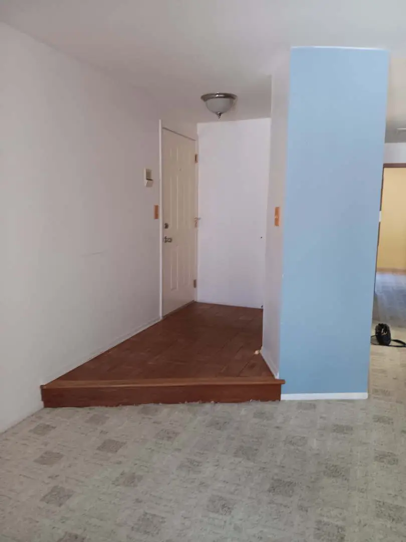 15 Creekside Circle #B, Elgin, IL 60123 - Image #3