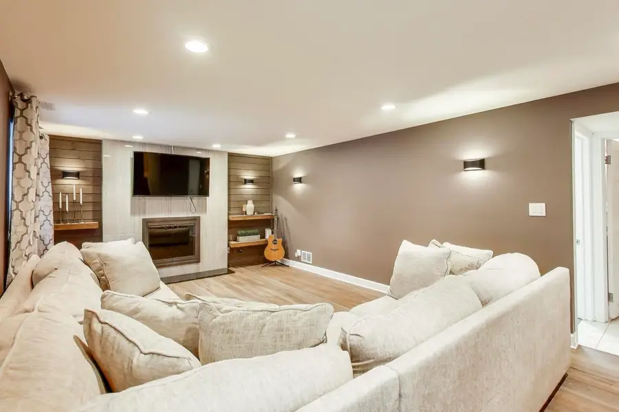 421 Berry Drive, Naperville, IL 60540 - #2