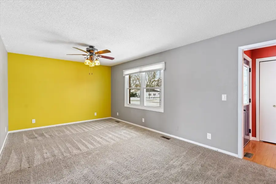 302 N Jackson Street, Philo, IL 61864 - #3