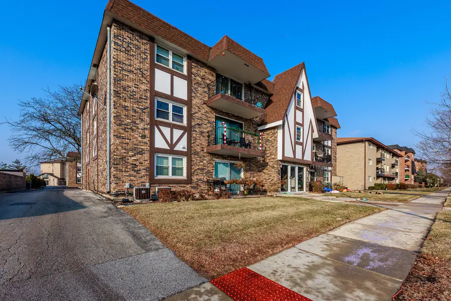 11036 S Kilpatrick Avenue #3SW, Oak Lawn, IL 60453 - Image #2