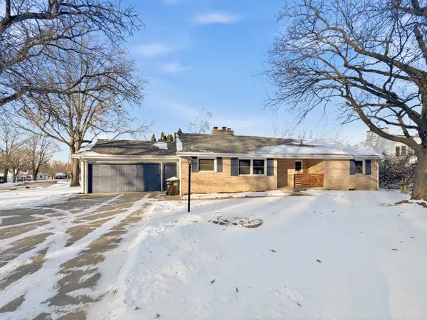 1734 W Stephenson Street, Freeport, IL 61032