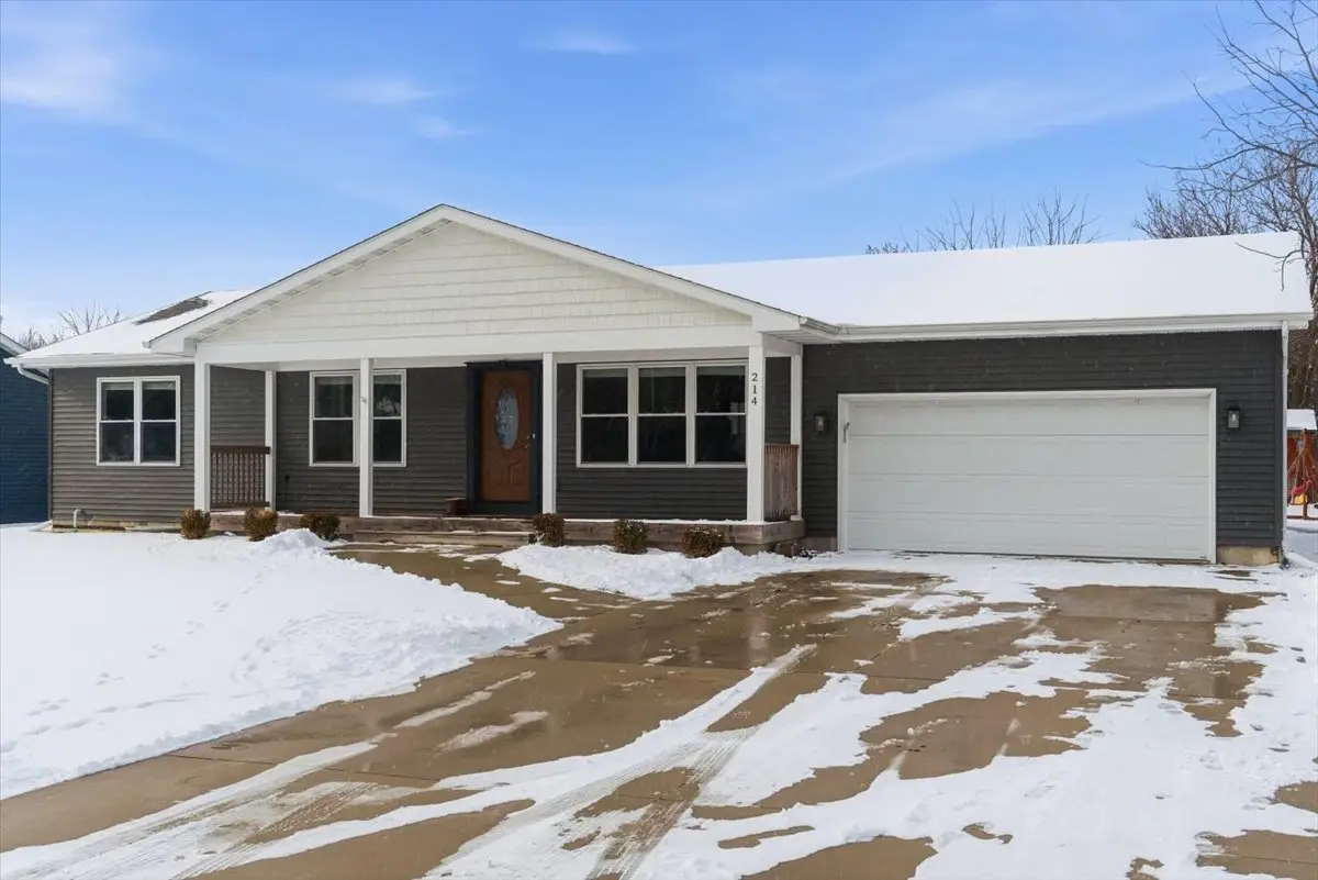 214 Garnett Avenue, Winthrop Harbor, IL 60096 - #1