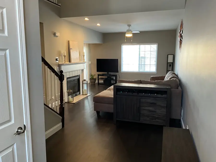 Address Withheld By Seller, Hoffman Estates, IL 60192 - Image #3