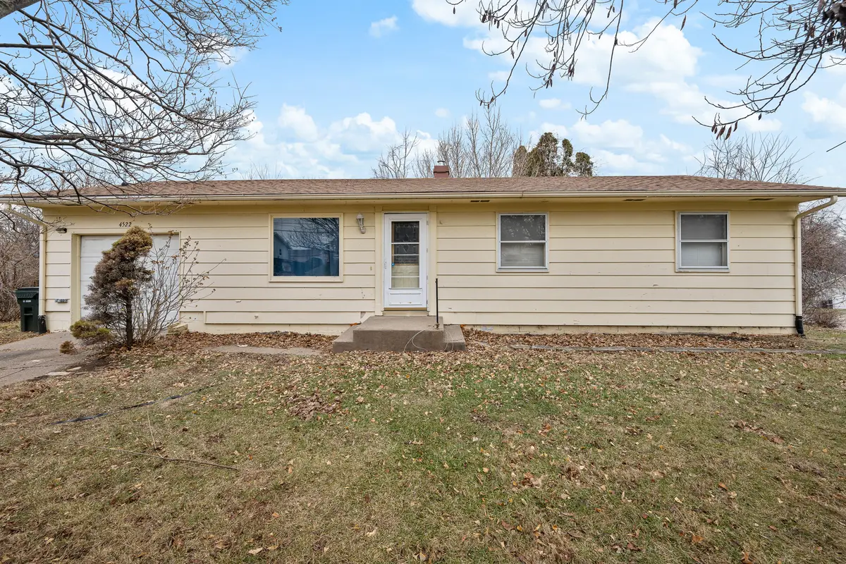 4522 N Lincoln Street, Davenport, IA 52806 - #1