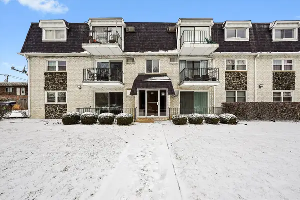 7932 W 93rd Street #2A, Hickory Hills, IL 60457