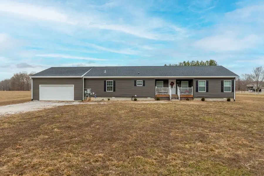 13310 E Idlewood Road, Mount Vernon, IL 62864 - Image #3