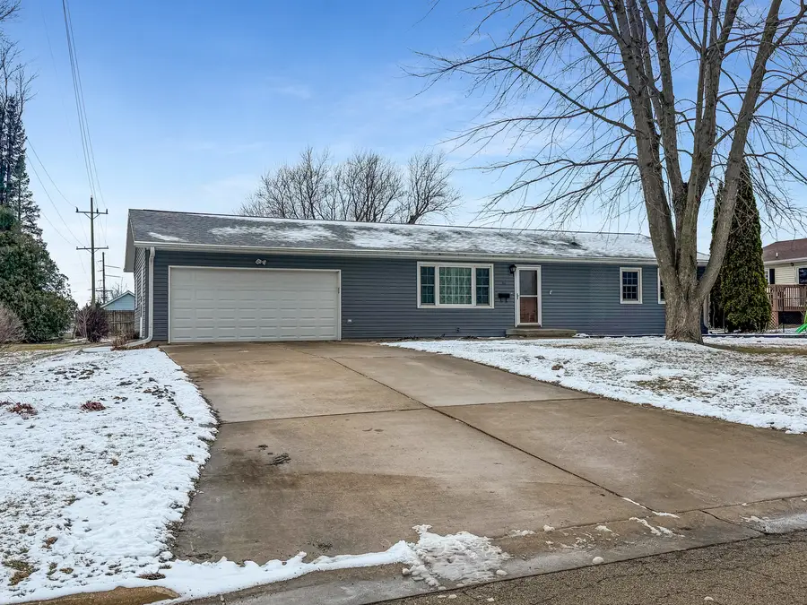 711 Virginia Avenue, Lena, IL 61048 - #2