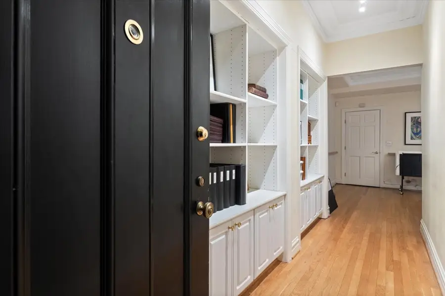 230 E Delaware Place #1E, Chicago, IL 60611 - #2