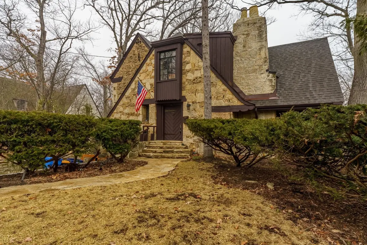 219 Woodland Road, Highland Park, IL 60035 - #1