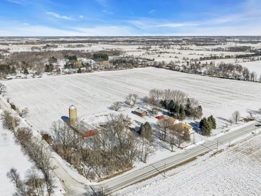 15218 Harmony Road, Huntley, IL 60142 - Image #2