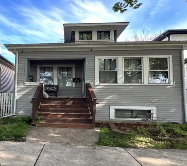 1421 Gunderson Avenue, Berwyn, IL 60402