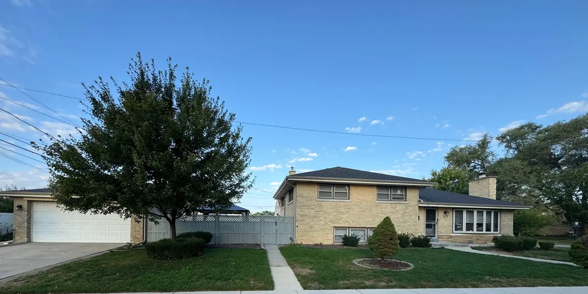 5501 Mulford Street, Skokie, IL 60077 - Image #1