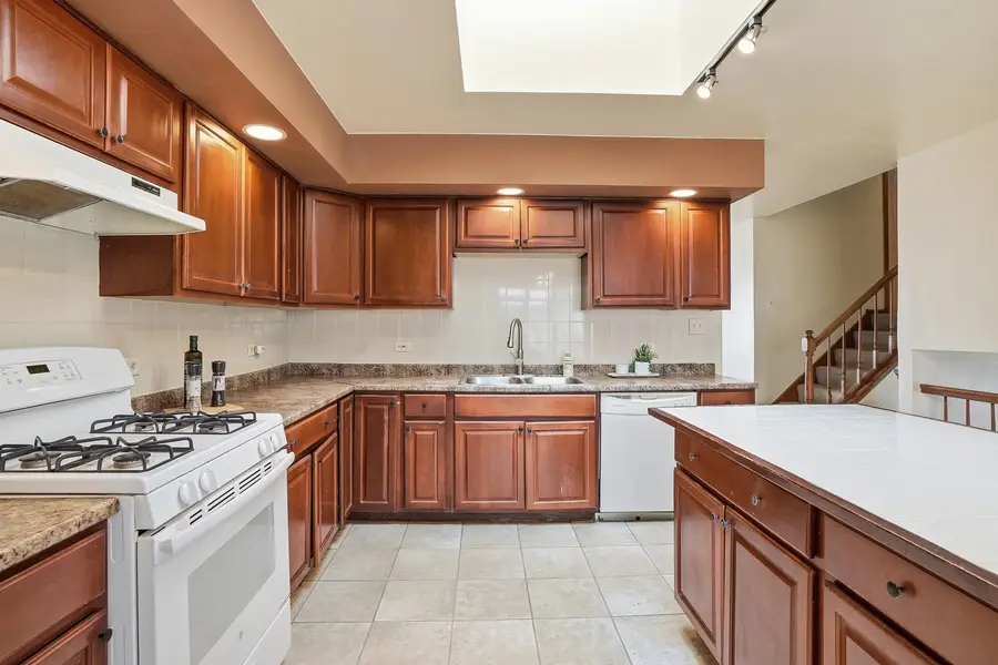 15641 Cottage Grove Avenue, Dolton, IL 60419 - #2