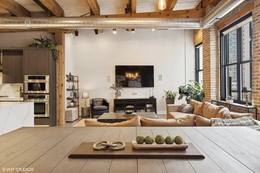 154 W Hubbard Street #603, Chicago, IL 60654 - Image #2