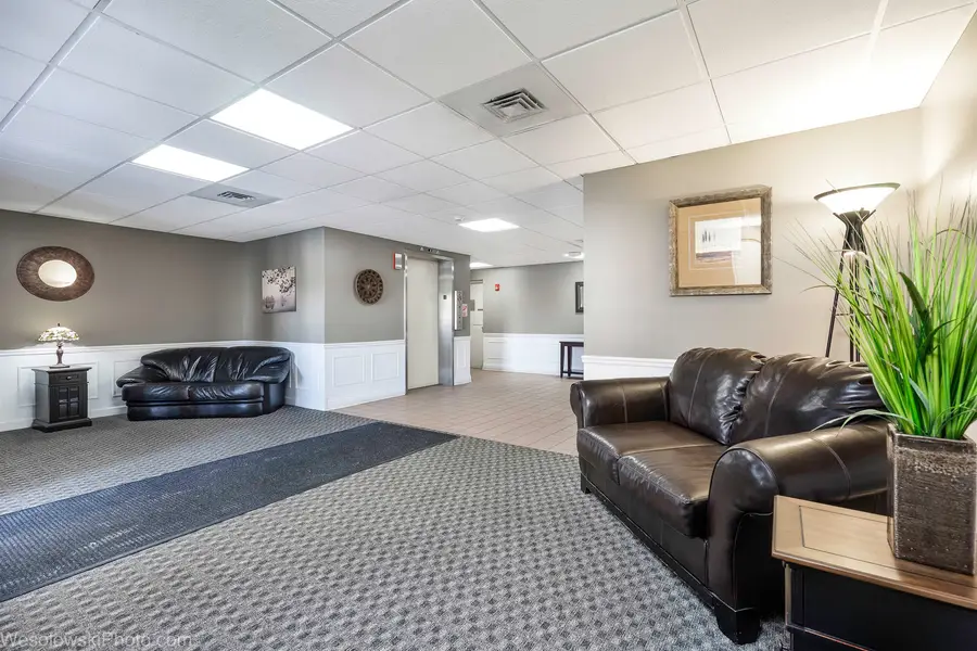 1365 Ashland Avenue #604, Des Plaines, IL 60016 - Image #3