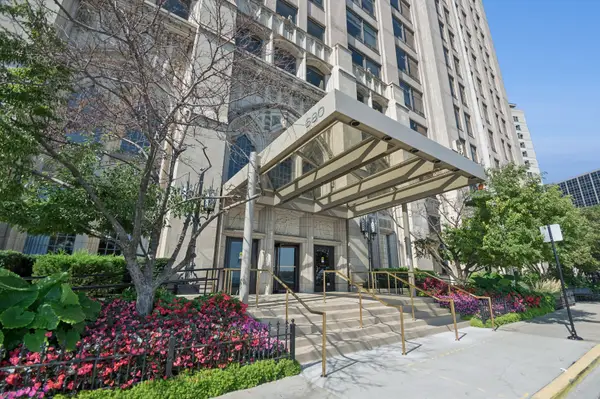680 N Lake Shore Drive #1219, Chicago, IL 60611