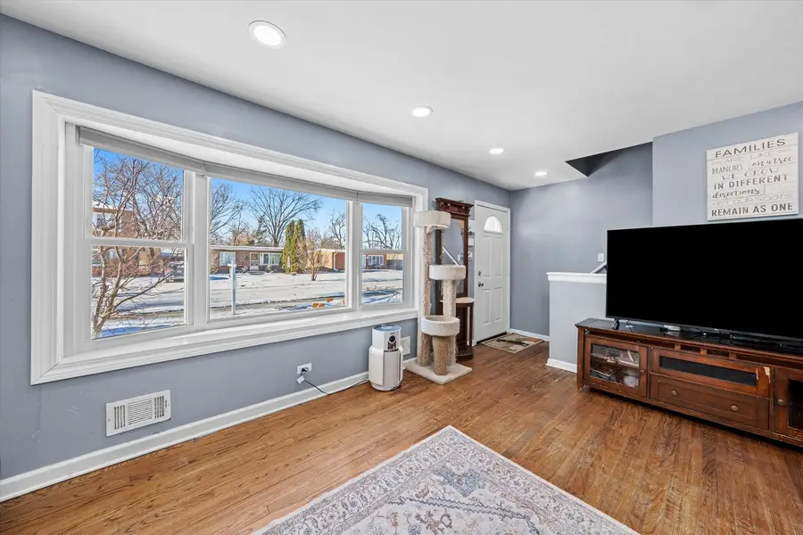 11553 S Joalyce Drive, Alsip, IL 60803 - Image #3