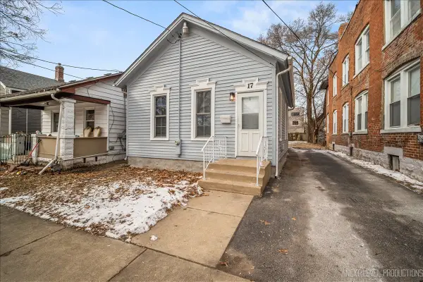 Address Withheld By Seller, Aurora, IL 60505