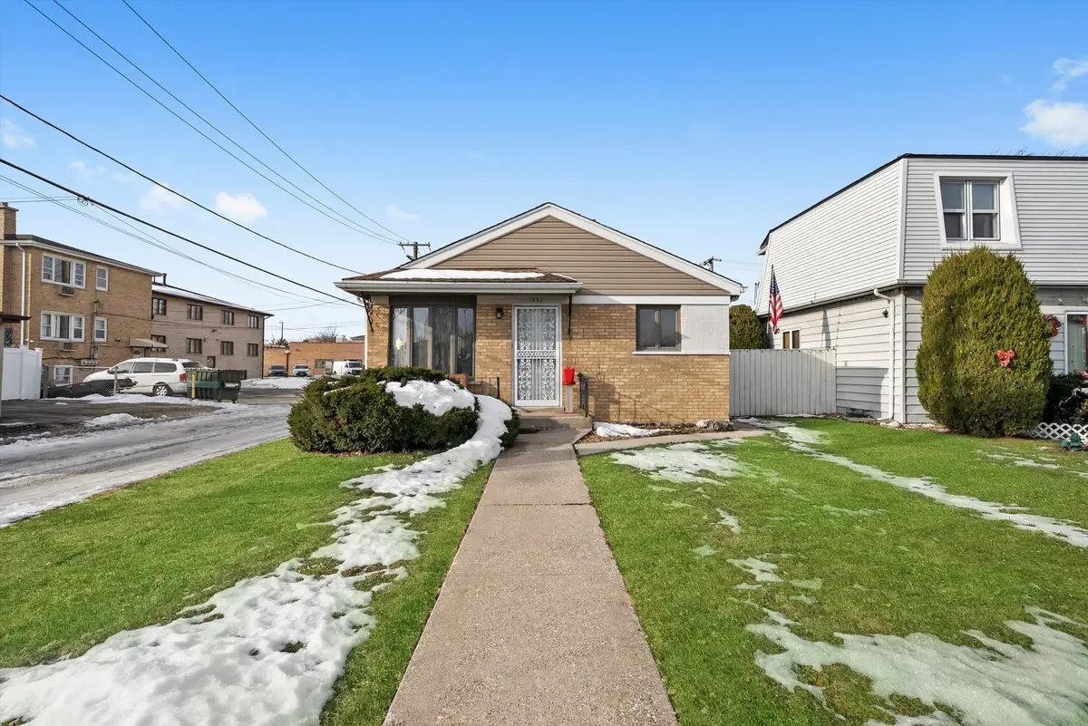 7852 Neenah Avenue, Burbank, IL 60459 - Image #1