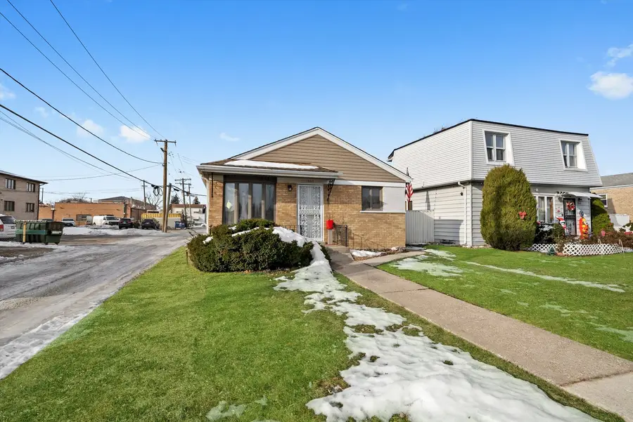 7852 Neenah Avenue, Burbank, IL 60459 - Image #3