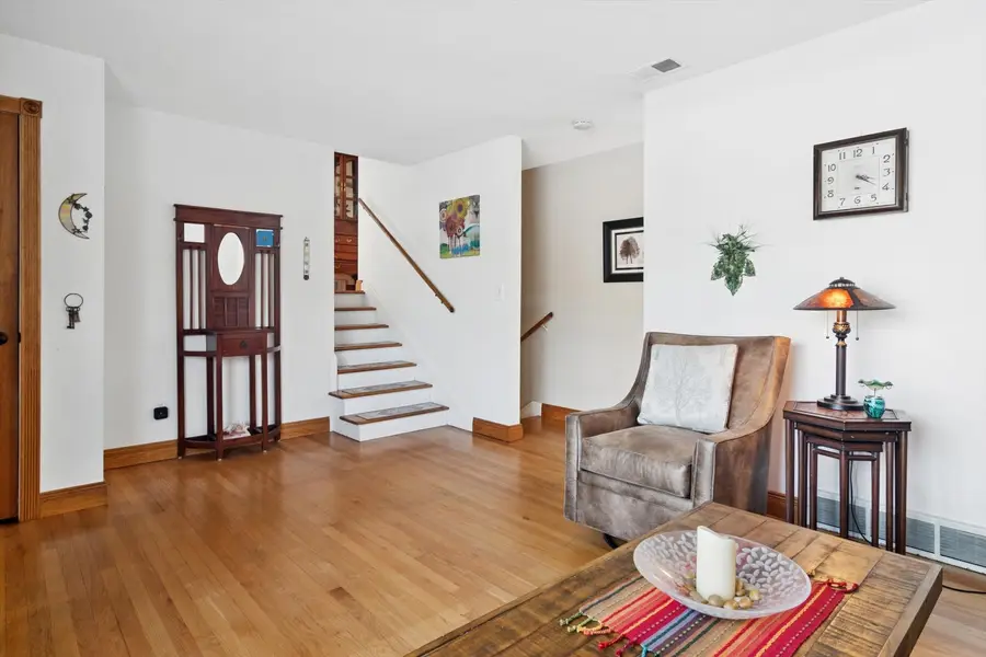 18065 W Big Oaks Road, Grayslake, IL 60030 - Image #3