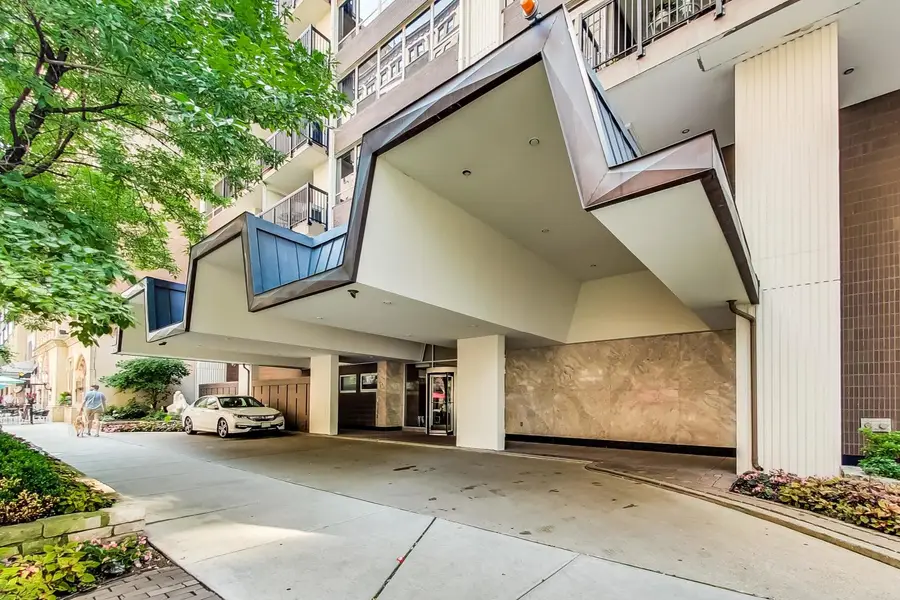 201 E Chestnut Street #19F, Chicago, IL 60611 - Image #3