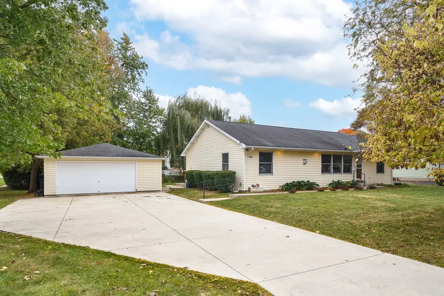 3517 Glen Flora Avenue, Gurnee, IL 60031 - #3