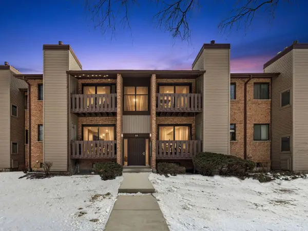 320 Sheridan Drive #2C, Willowbrook, IL 60527