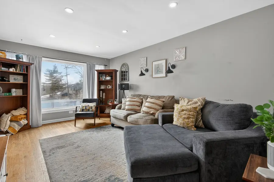 323 E Butterfield Road, Elmhurst, IL 60126 - #2