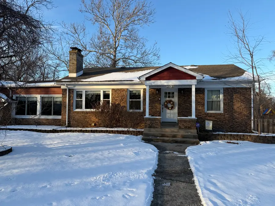 1044 S Ellsworth Avenue, Addison, IL 60101 - Image #2