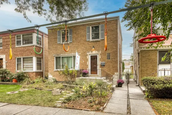 5713 N Francisco Avenue, Chicago, IL 60659