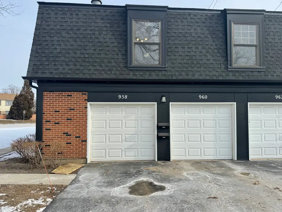 958 Inverrary Lane #958, Deerfield, IL 60015 - Image #3