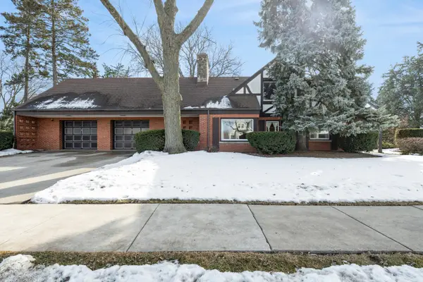 787 E Golf Road, Des Plaines, IL 60016