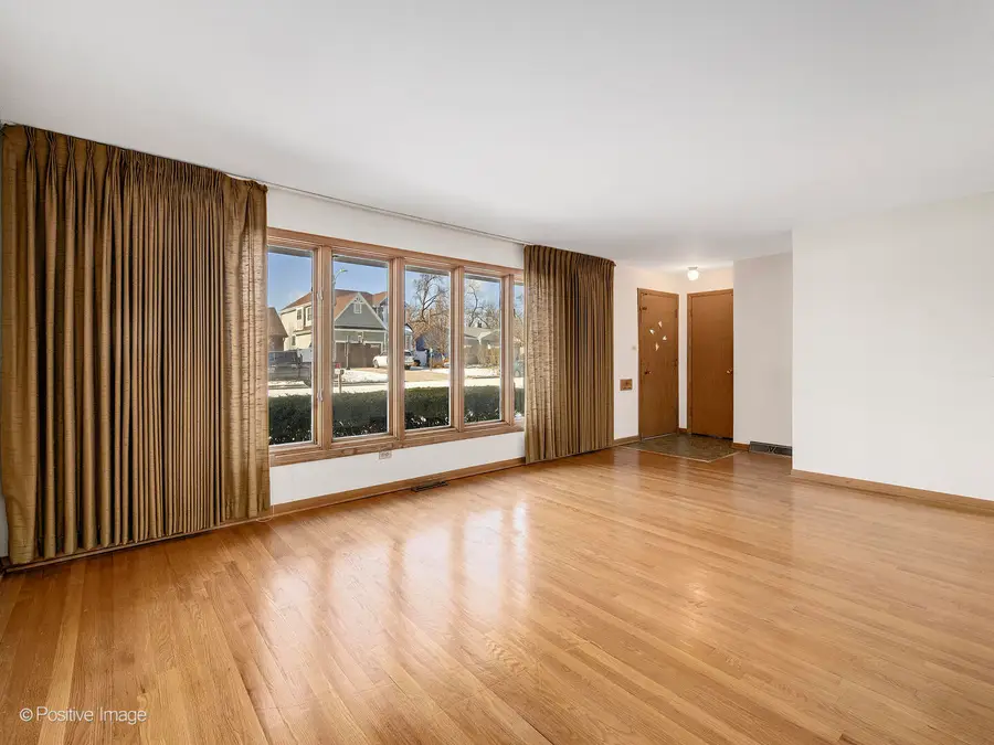 5311 S Ashland Avenue, Countryside, IL 60525 - Image #3