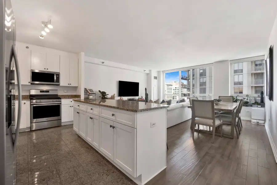 33 W Ontario Street #21H, Chicago, IL 60654 - Image #2