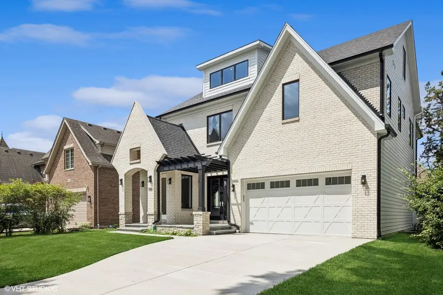 936 S Mitchell Avenue, Elmhurst, IL 60126 - Image #2