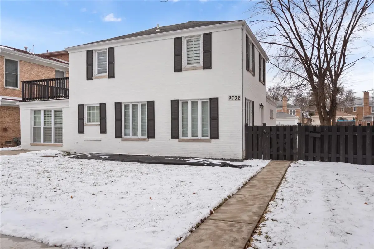 3732 W Columbia Avenue, Lincolnwood, IL 60712 - #1