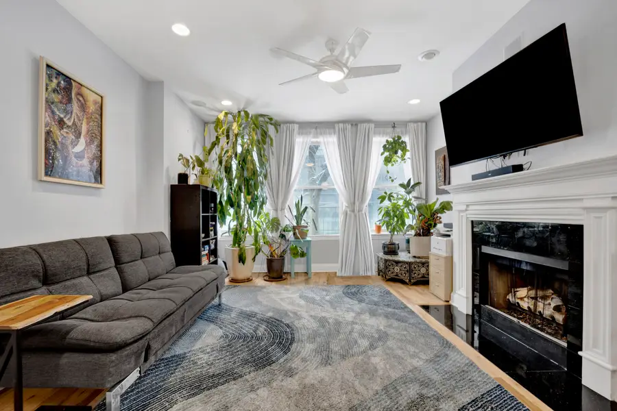 218 S Laflin Street #101, Chicago, IL 60607 - Image #2