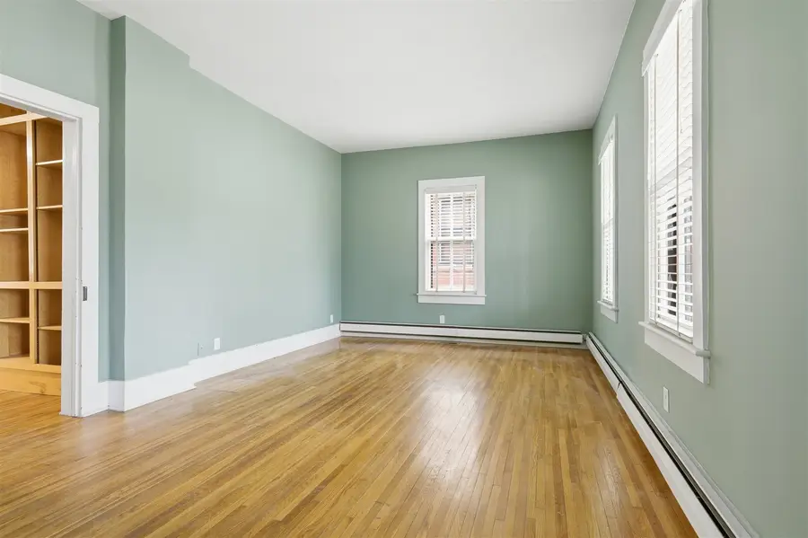 305 E Chestnut Street, Bloomington, IL 61701 - #3