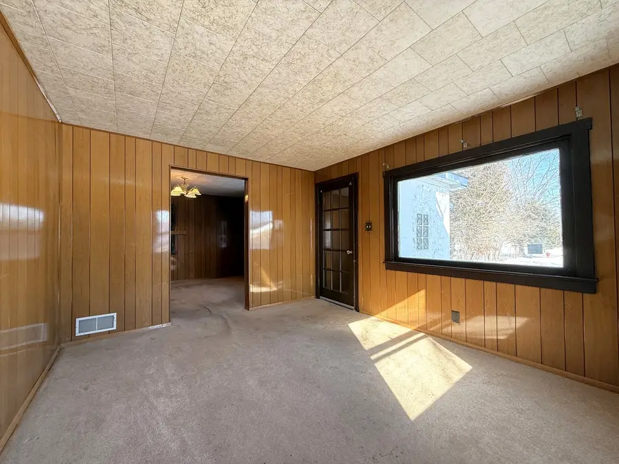 Address Withheld By Seller, Lyons, IL 60534 - Image #3