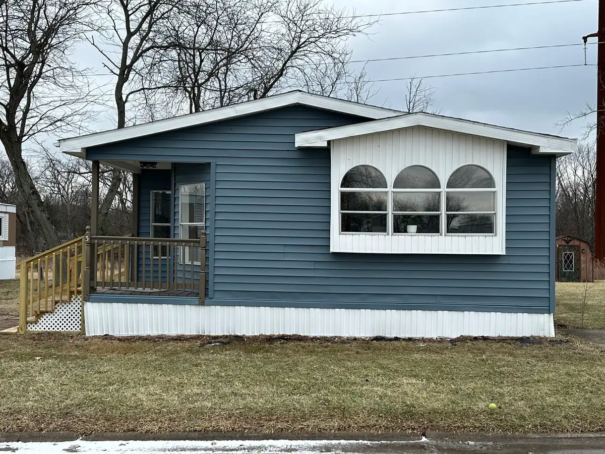 2464 E 29th Road #3, Seneca, IL 61360 - Image #1