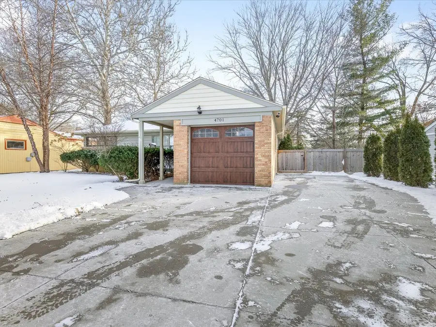 4701 Highcrest Road, Rockford, IL 61107 - Image #2