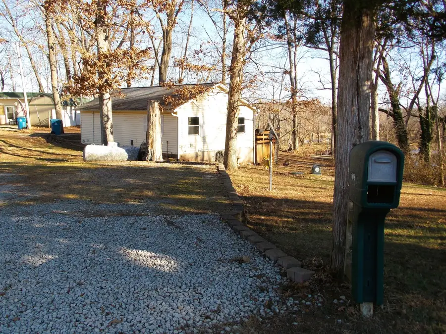 1648 Moonglow Road, Centralia, IL 62801 - #2