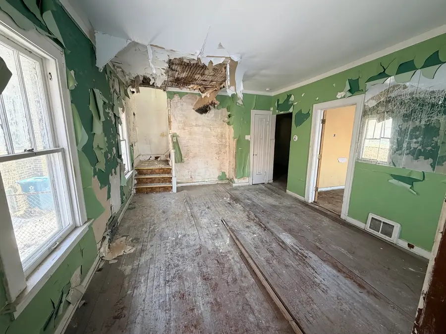 423 157th Street, Calumet City, IL 60409 - Image #2