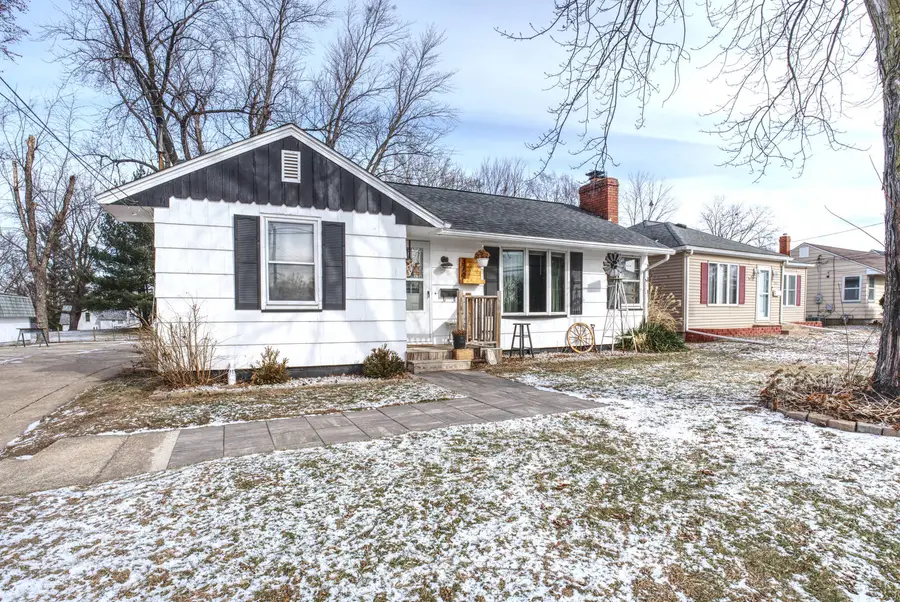 374 23rd Place, Clinton, IA 52732 - Image #2