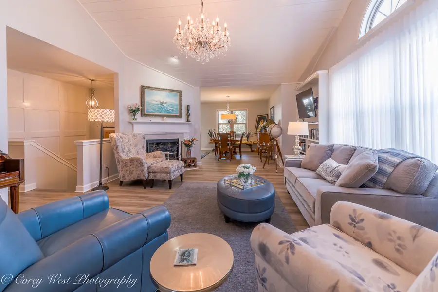 723 Nancy Court, Sycamore, IL 60178 - Image #3