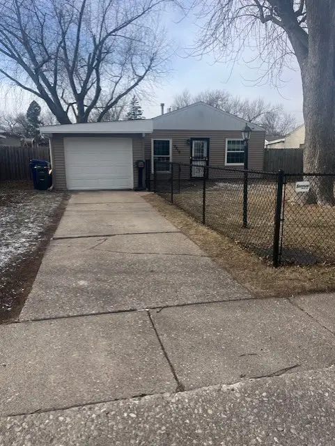 2210 N Nevada Avenue, Davenport, IA 52804 - #3